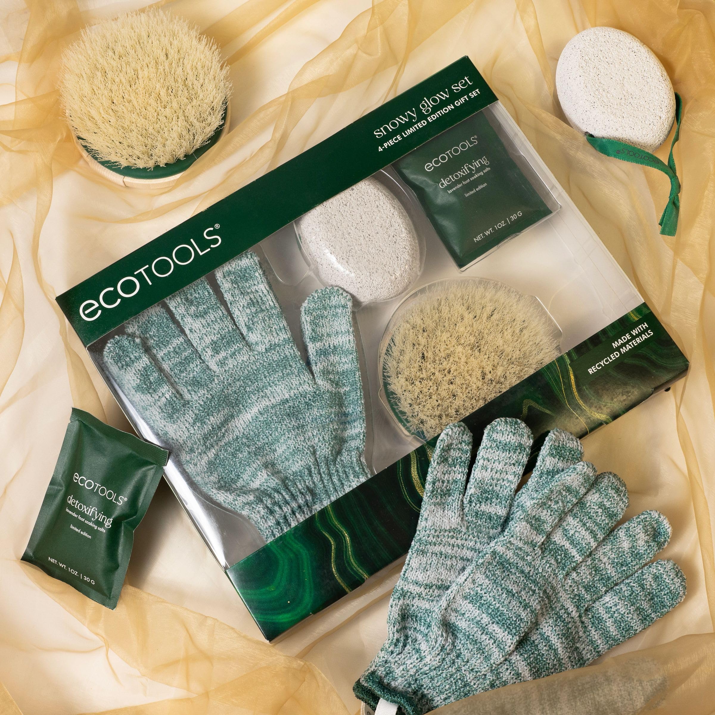 EcoTools Snowy Glow 4-Piece Limited Edition Gift Set